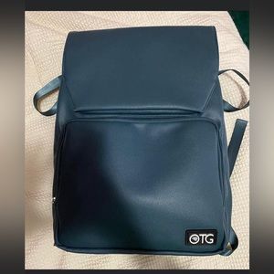 OTG Brand Backpack Diaper Bag with built-in changing pad in Dark Teal / NWOT!!!!